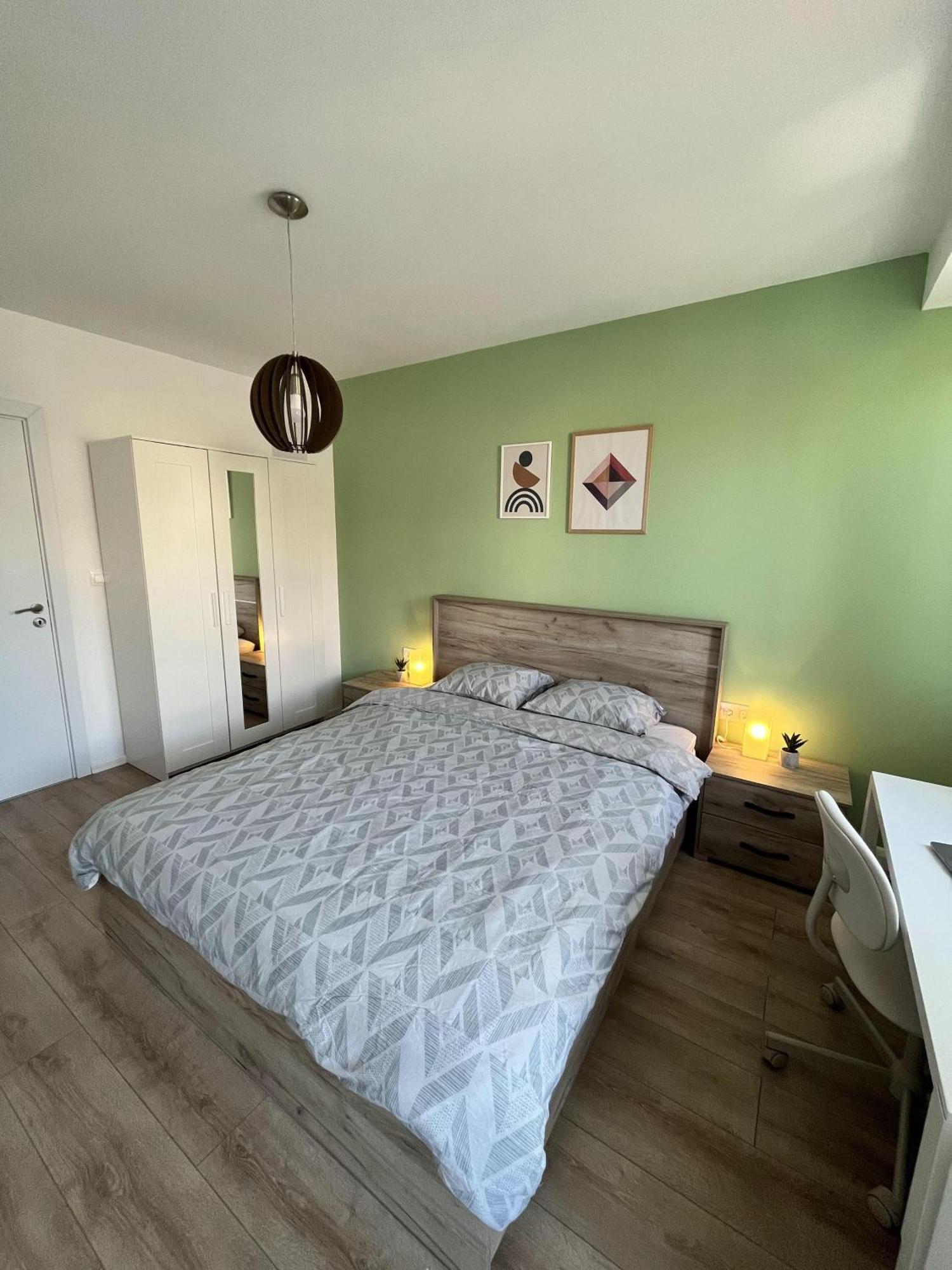 Central Cosy, Fully Renovated 2Bd Near The Cathedral Warna Exterior foto
